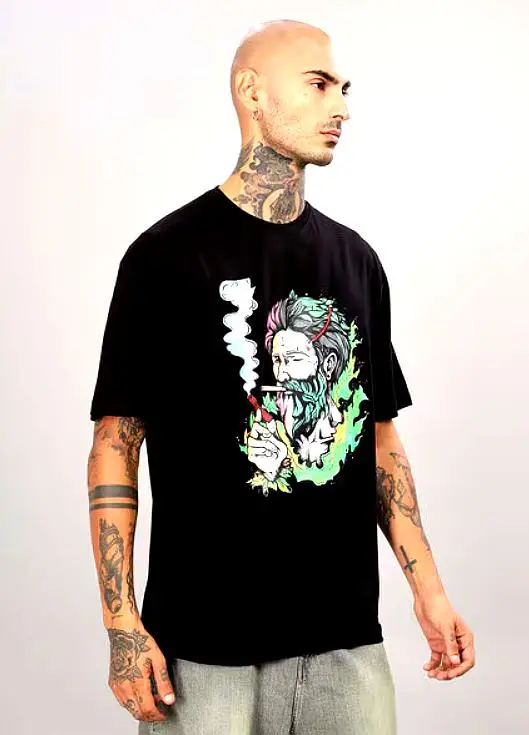 TOM HIDDLE 5 Tom Hiddle Oversized Black T-Shirt with Graphic Front Design – Side Angle.